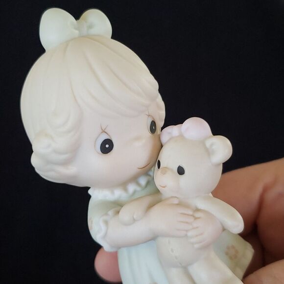 Vintage 1993 Precious Moments “Loving” Porcelain Figurine PM932 - Picture 9 of 11